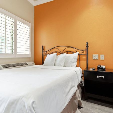 Le Blanc Inn & Suites El Monte Ngoại thất bức ảnh