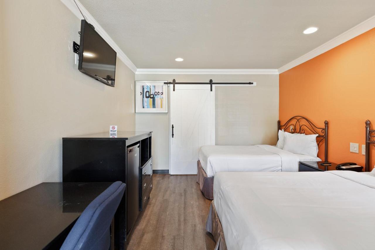 Le Blanc Inn & Suites El Monte Ngoại thất bức ảnh