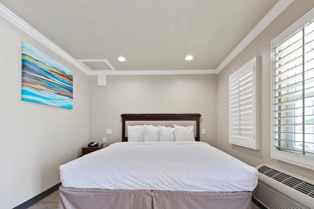Le Blanc Inn & Suites El Monte Ngoại thất bức ảnh